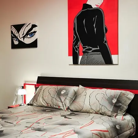 Eva E Diabolik Design Centro * Milánó